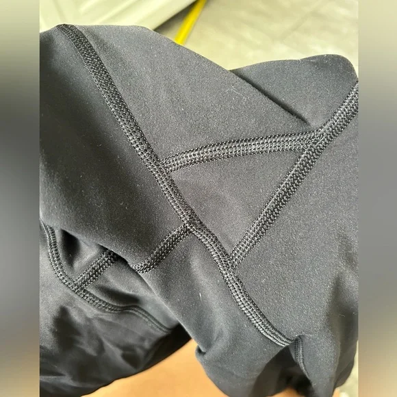 Lululemon Fleece Lined Leggings Black Running Size 6 - Picture 4 of 12